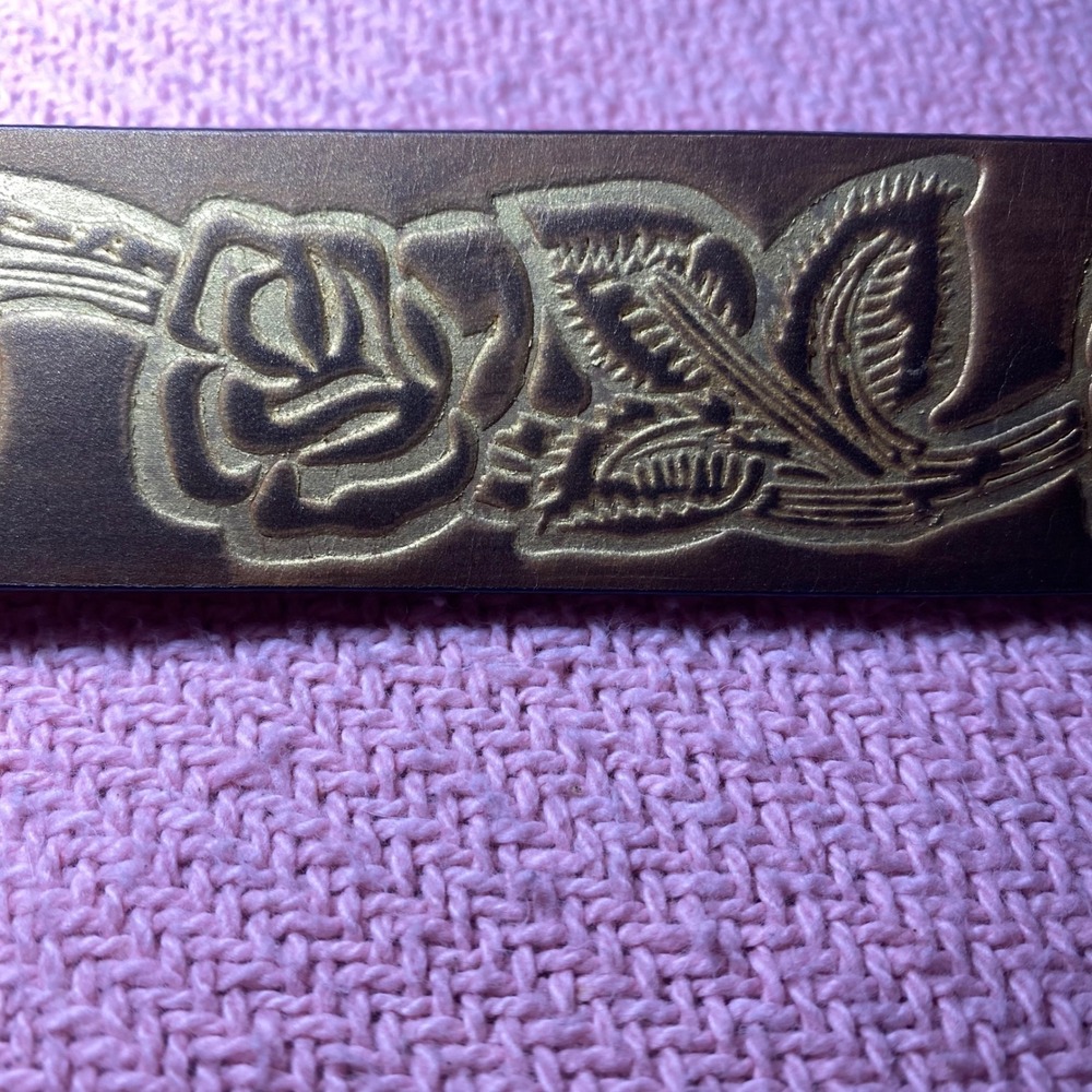 Womens XL Embossed Leather Rose Belt Cowrie Shell Tiger Eye Pearl Buckle Bronze - Picture 4 of 6